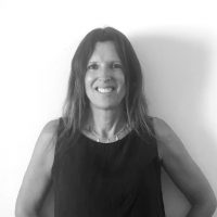 ALEJANDRA MUJICA Directora Ejecutiva – Ingeniera Comercial